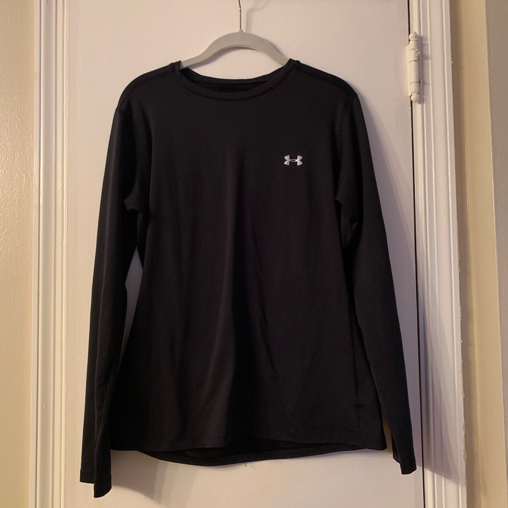 UNDER ARMOR long sleeve top
